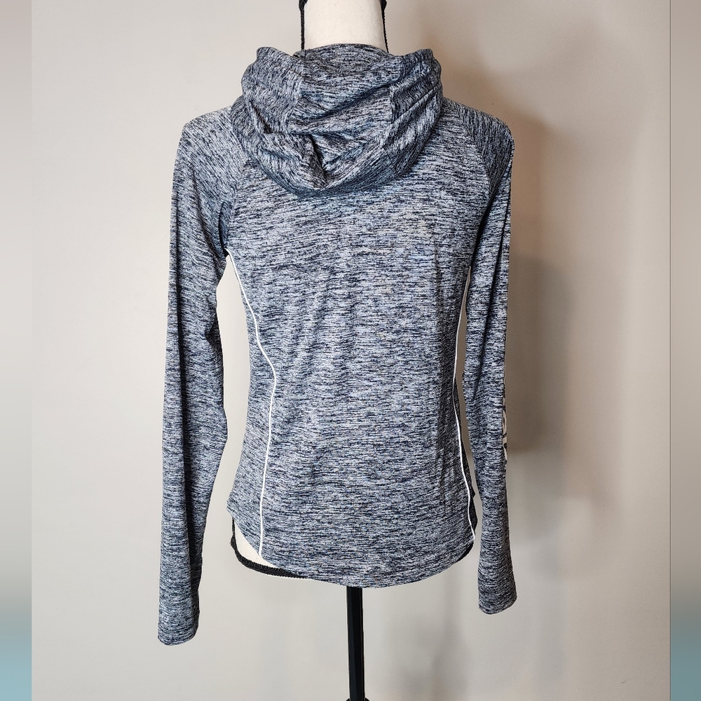 Under Armour Hooded Top - Picture 3 of 5